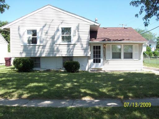 22251 Willow Tree Ln., Sauk Village, IL 60411