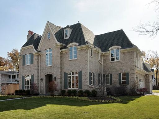 2333 Iroquois Rd., Wilmette, IL 60091