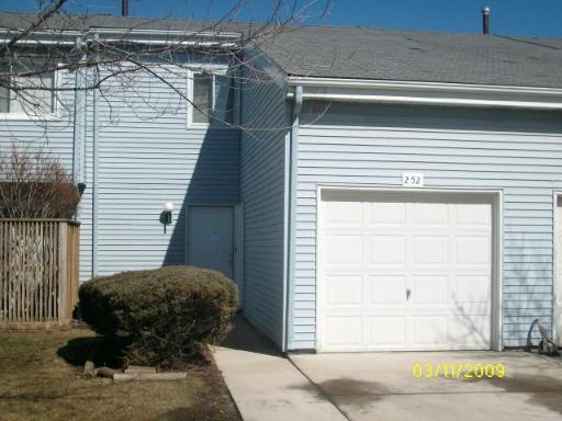 252 E Alpine Rd., Glendale Heights, IL 60139
