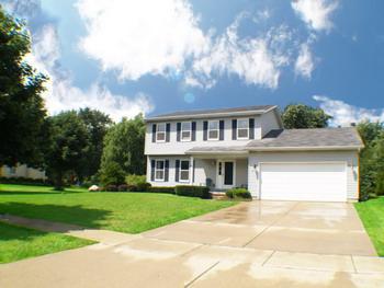 876 Francine Dr., Bartlett, IL 60103