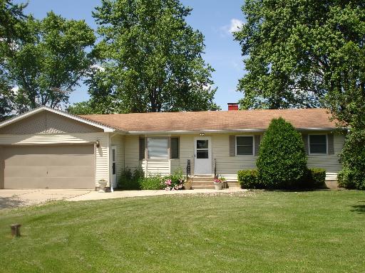 2919 Castle Rd., Woodstock, IL 60098