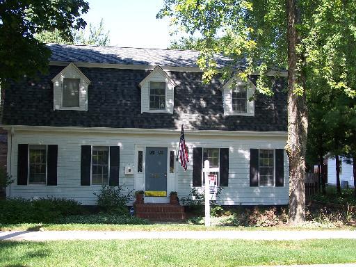 244 Coolidge Ave., Barrington, IL 60010