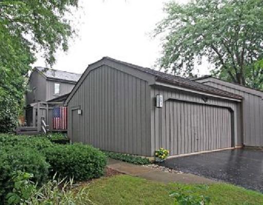 283 Oak Hill Rd., Lake Barrington, IL 60010