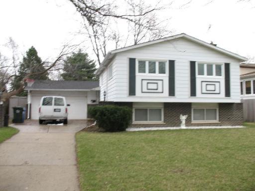 341 S Marshall Dr., Des Plaines, IL 60016