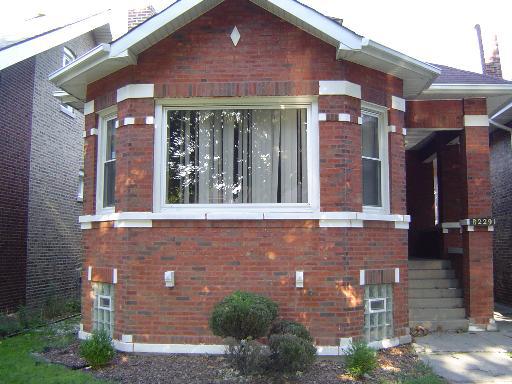 8229 S Rhodes Ave., Chicago, IL 60619