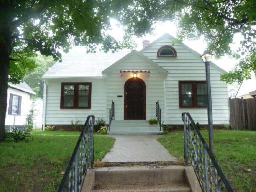 2208 16th Ave., Rockford, IL 61104