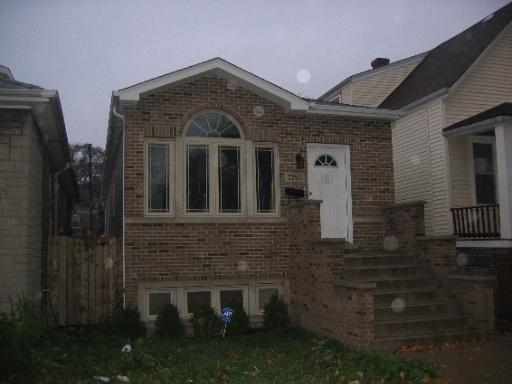 7256 S Maplewood Ave., Chicago, IL 60629