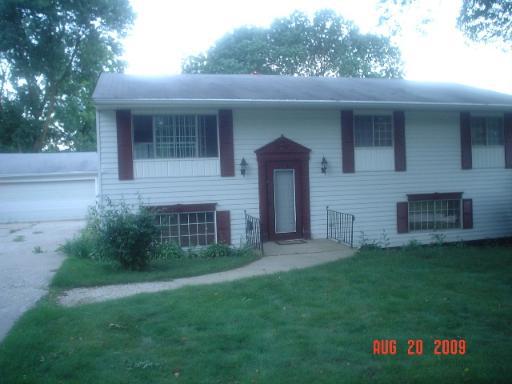 2940 Northmoor Dr., Rockford, IL 61109