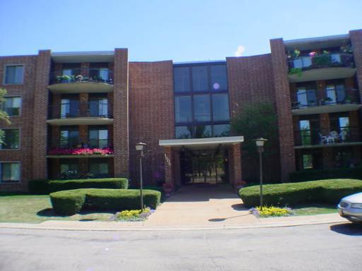 1505 Central Rd. #113B, Arlington Heights, IL 60005
