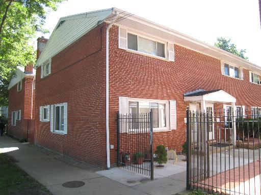 1701 W Thome, Chicago, IL 60660