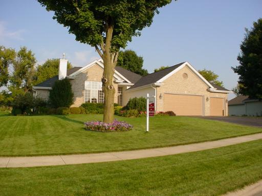 9845 Rambouillet Ridge, Roscoe, IL 61073