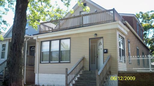 8006 S Brandon Ave., Chicago, IL 60617