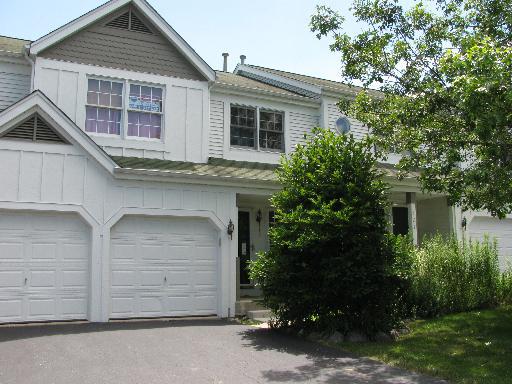319 Spring Point Dr., Carpentersville, IL 60110