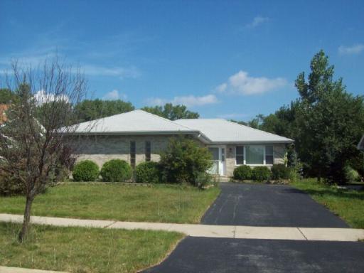 275 S Hillcrest Ln., Steger, IL 60475