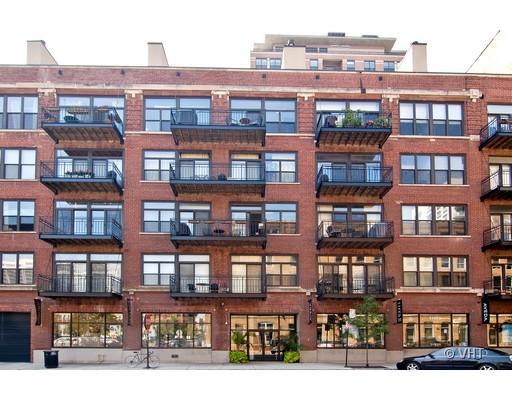 375 W Erie St. #301, Chicago, IL 60654