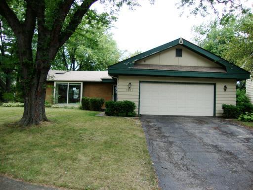 1013 Plum Hollow Ct., Naperville, IL 60563