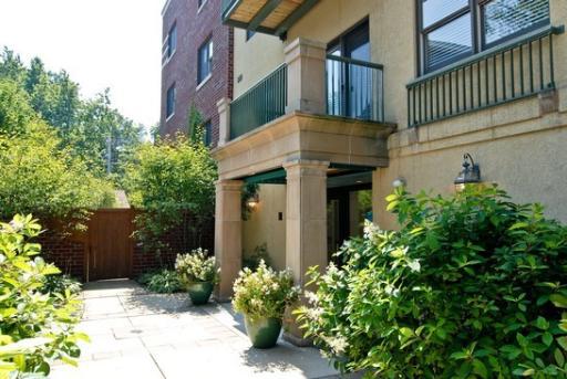 1107 Greenleaf Ave. #3A, Wilmette, IL 60091