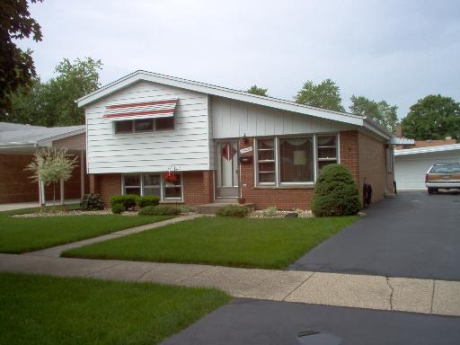 9940 Mulberry Ave., Oak Lawn, IL 60453