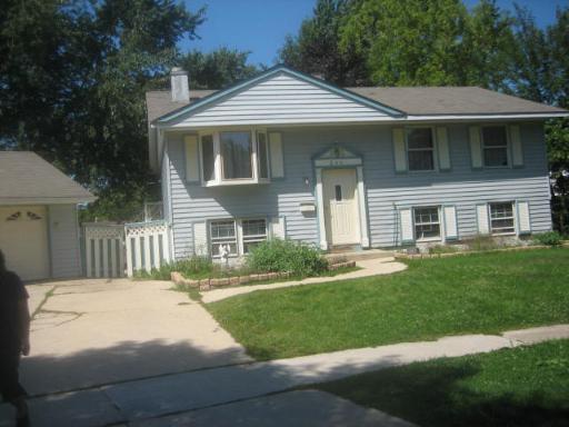 244 Gregg Ct., Streamwood, IL 60107