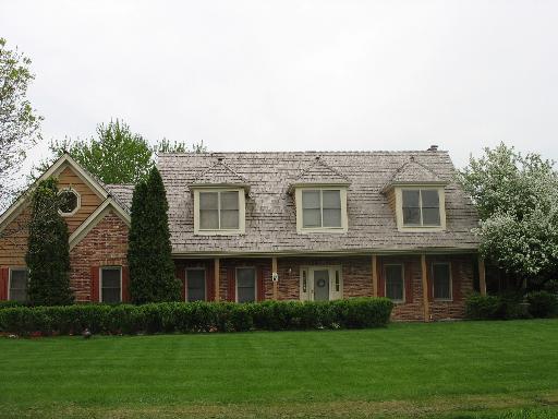 17 Cambridge Dr., Hawthorn Woods, IL 60047