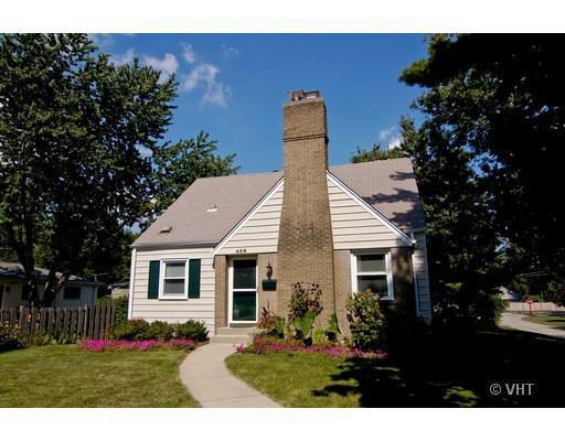 426 Elm St., Glen Ellyn, IL 60137