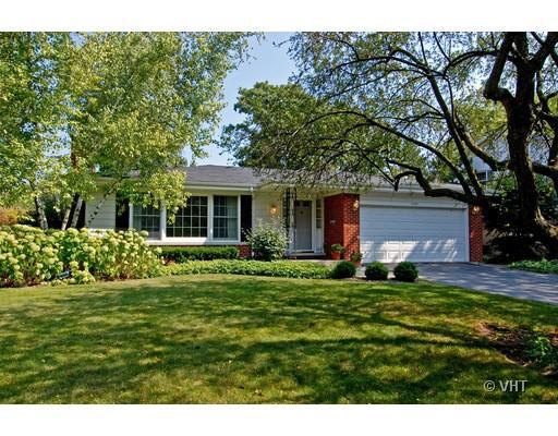 1337 Hawthorne Ln., Glenview, IL 60025