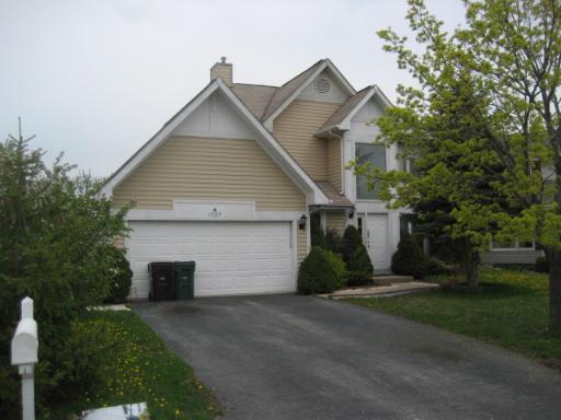 1727 Victor Ter., Gurnee, IL 60031