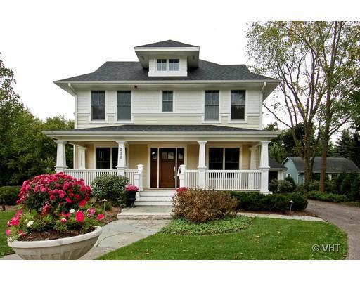 298 Hawkinson Ct., Glen Ellyn, IL 60137
