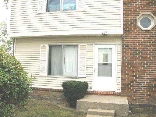 421 Gainsborough Ct., Bolingbrook, IL 60440