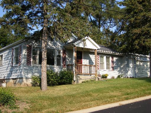 5201 N Leeside St., Mchenry, IL 60051
