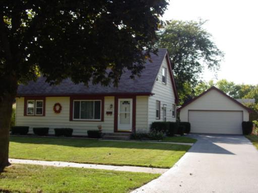 2323 Skokie Dr., Rockford, IL 61108