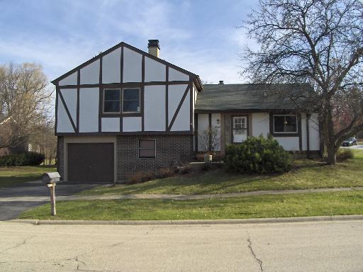 136 Wallace Ct., Bartlett, IL 60103