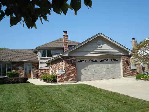 7748 Lyman Ave., Darien, IL 60561