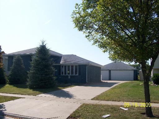 6600 Bazz Dr., Plainfield, IL 60586
