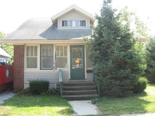 711 Mountain St., Aurora, IL 60505
