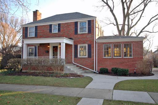 800 S Ashland Ave., La Grange, IL 60525