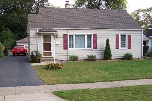 2019 Laura Ln., Des Plaines, IL 60018