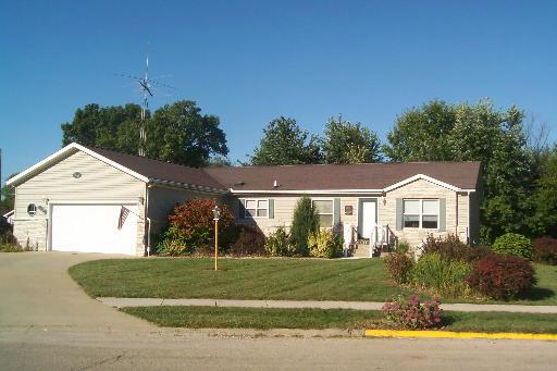 223 S Hossack St., Seneca, IL 61360