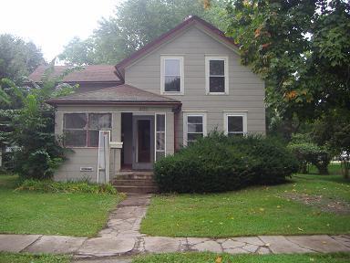 406 12th Ave., Mendota, IL 61342