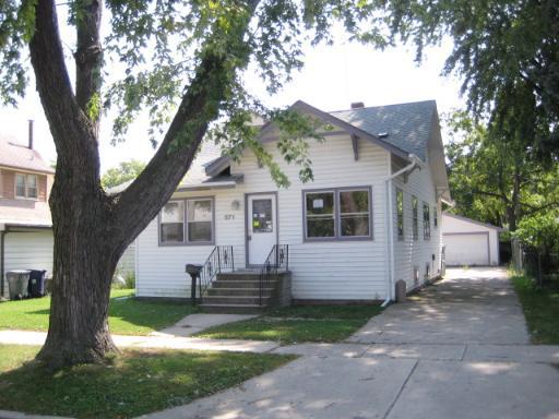 571 Columbia Ave., Elgin, IL 60120