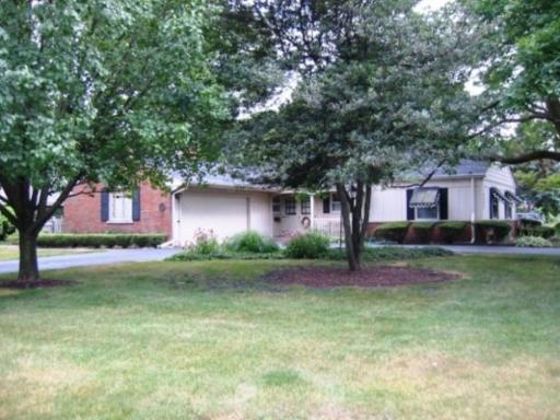 5531 Ridgewood Dr., Western Springs, IL 60558