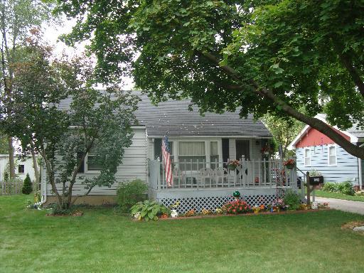 324 N River St., Montgomery, IL 60538
