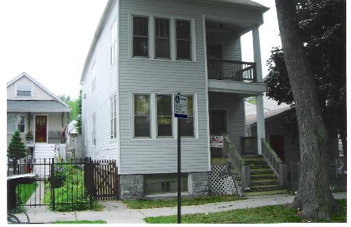 8452 S Exchange Ave., Chicago, IL 60617