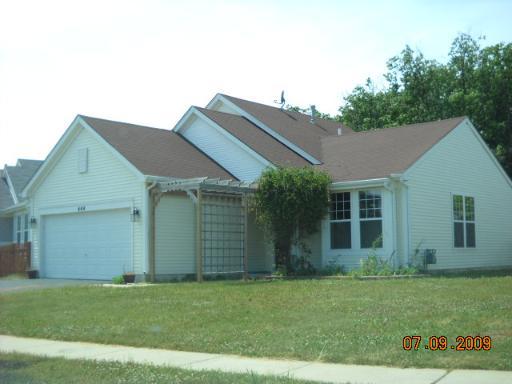 444 E Camden Ln., Round Lake Beach, IL 60073