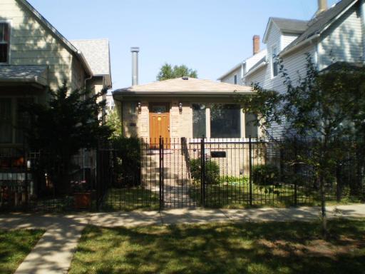 3526 W Cortland St., Chicago, IL 60647