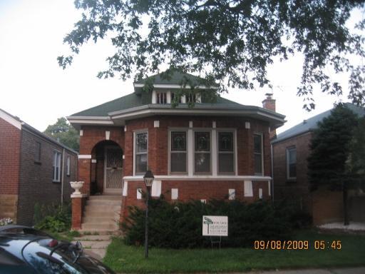 8326 S Perry Ave., Chicago, IL 60620