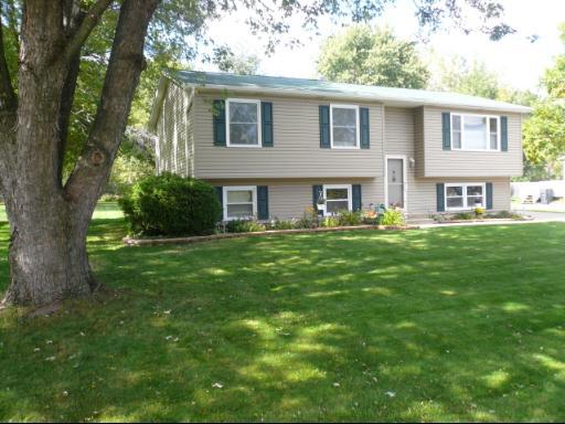 38644 Cedar Ave., Beach Park, IL 60099