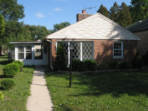 14421 S Emerald Ave., Riverdale, IL 60827