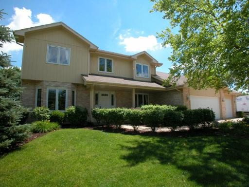 19407 Brookside Glen Ct., Tinley Park, IL 60487