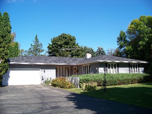 38W426 Mcdonald Rd., Elgin, IL 60124